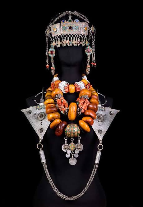 Gemstones of Morocco: The Hidden Treasures Beneath the Atlas Mountains 18 berber